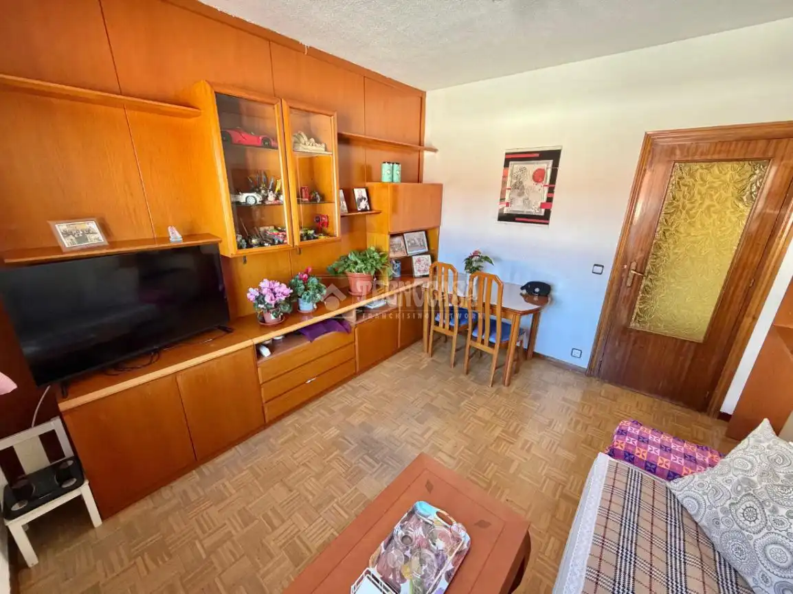 Living room of Flat for sale in Madrid
