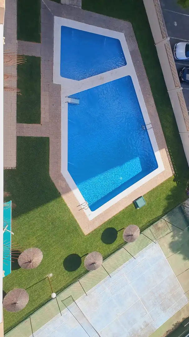 Piscina de Piso de alquiler en Alicante / Alacant con Aire acondicionado, Calefacción y Terraza