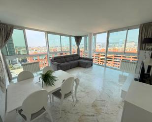 Living room of Flat for sale in  Barcelona Capital  with Air Conditioner, Heating and Parquet flooring