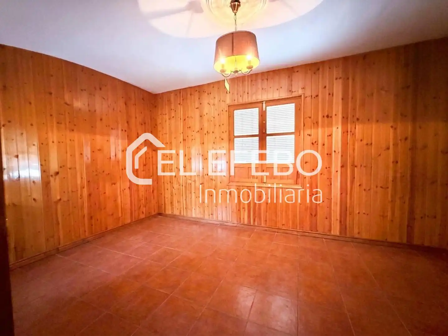 Casa o chalet en venta en Antequera con Terraza, Trastero y Piscina