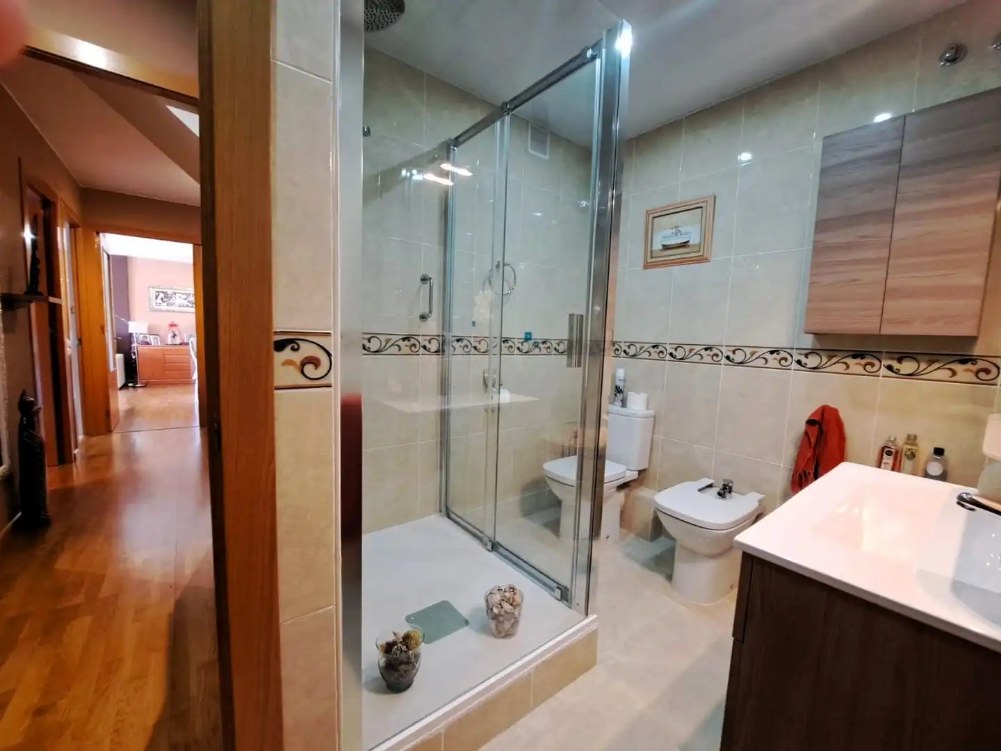 Baño de Dúplex en venta en Olesa de Montserrat con Aire acondicionado, Calefacción y Jardín privado