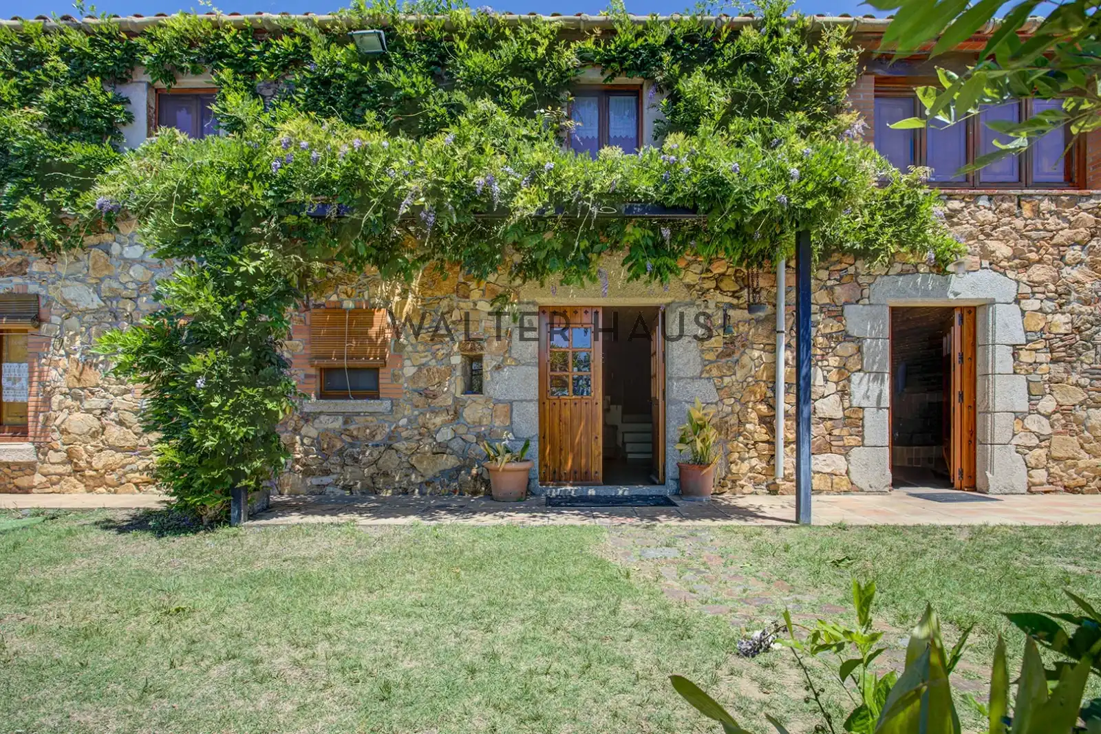 Vista exterior de Finca rústica en venda en Calonge i Sant Antoni amb Aire condicionat, Jardí privat i Terrassa
