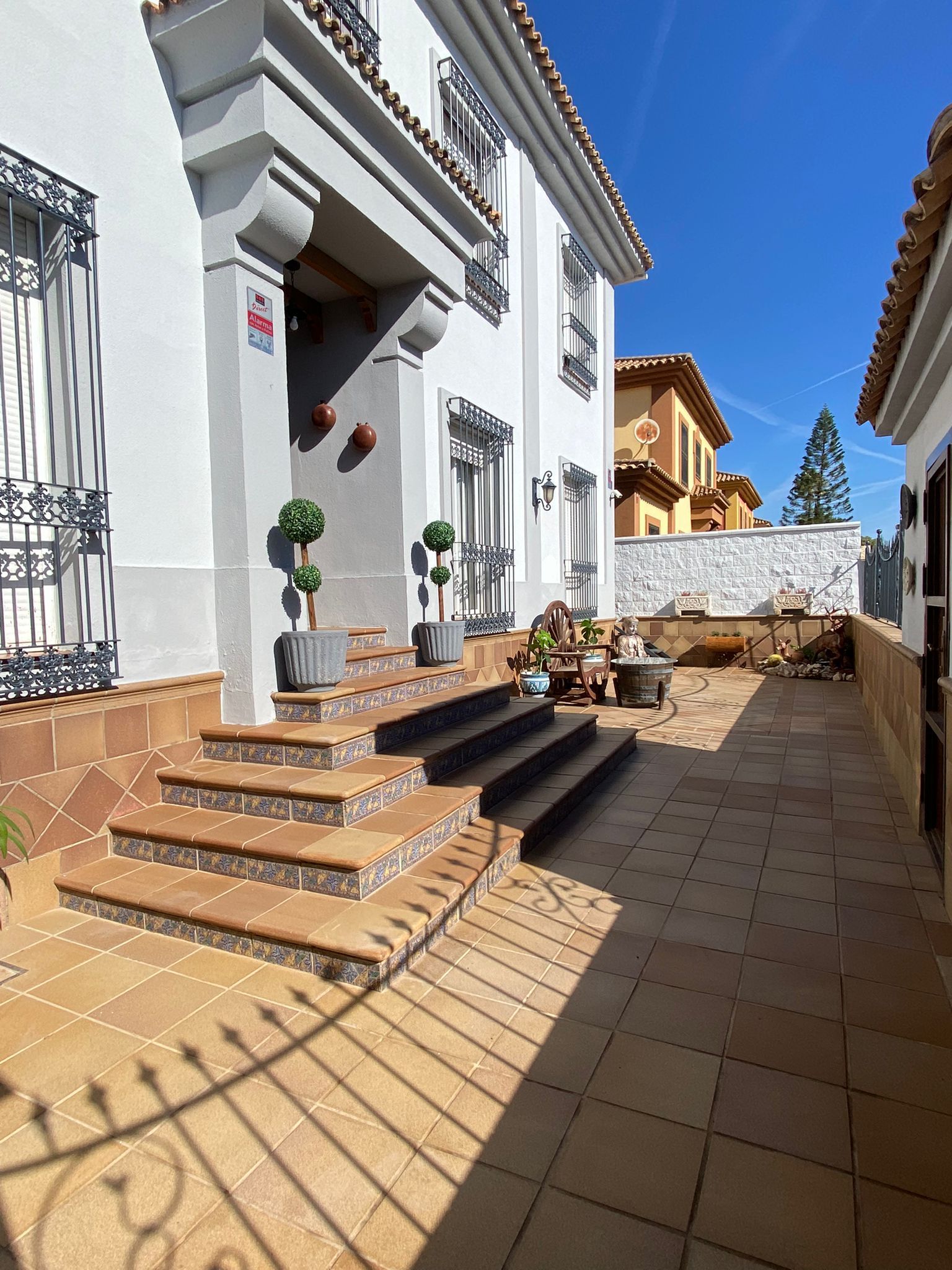 Terrace of House or chalet for sale in Dos Hermanas  with Air Conditioner, Heating and Private garden