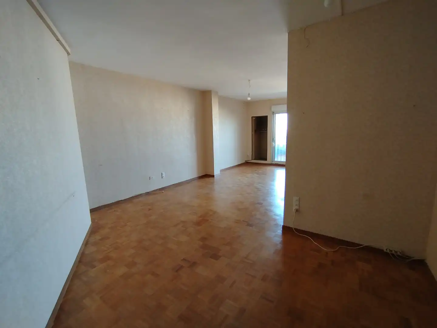Living room of Flat for sale in Cádiz  with Air Conditioner, Terrace and Storage room