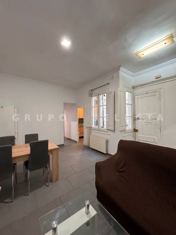 Piso en Venta en Carrer de la Portaferrissa en Barri Gòtic