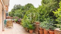 Terrassa de Pis en venda en Sant Cugat del Vallès amb Aire condicionat, Calefacció i Jardí privat
