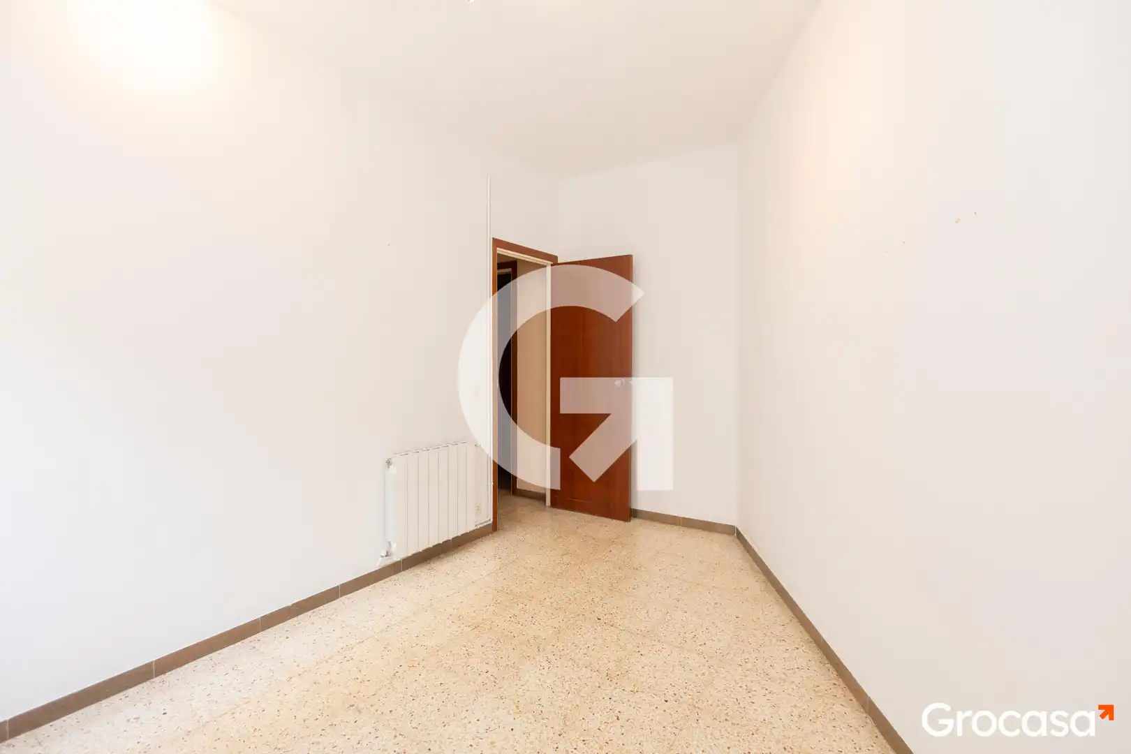 Piso en venta en Sant Vicenç Dels Horts con Calefacción, Terraza y TV