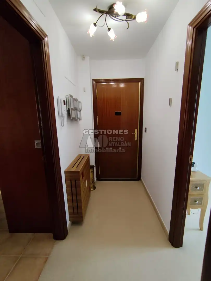 Flat for rent in Calle Minerva, Avda. Federico Garcia Lorca - Nueva Estación Autobuses
