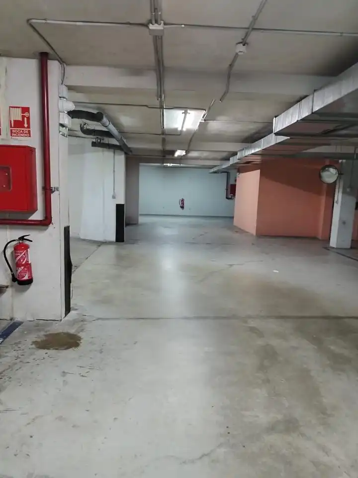 Parkplatz zum Verkauf in Calle Margarita de Navarra, imagen 7
