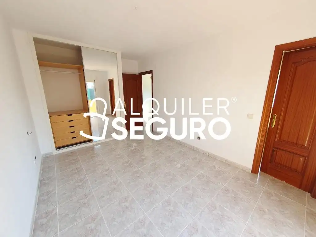 Bedroom of Houses for rent in Batres  with Heating, Terrace and Swimming Pool
