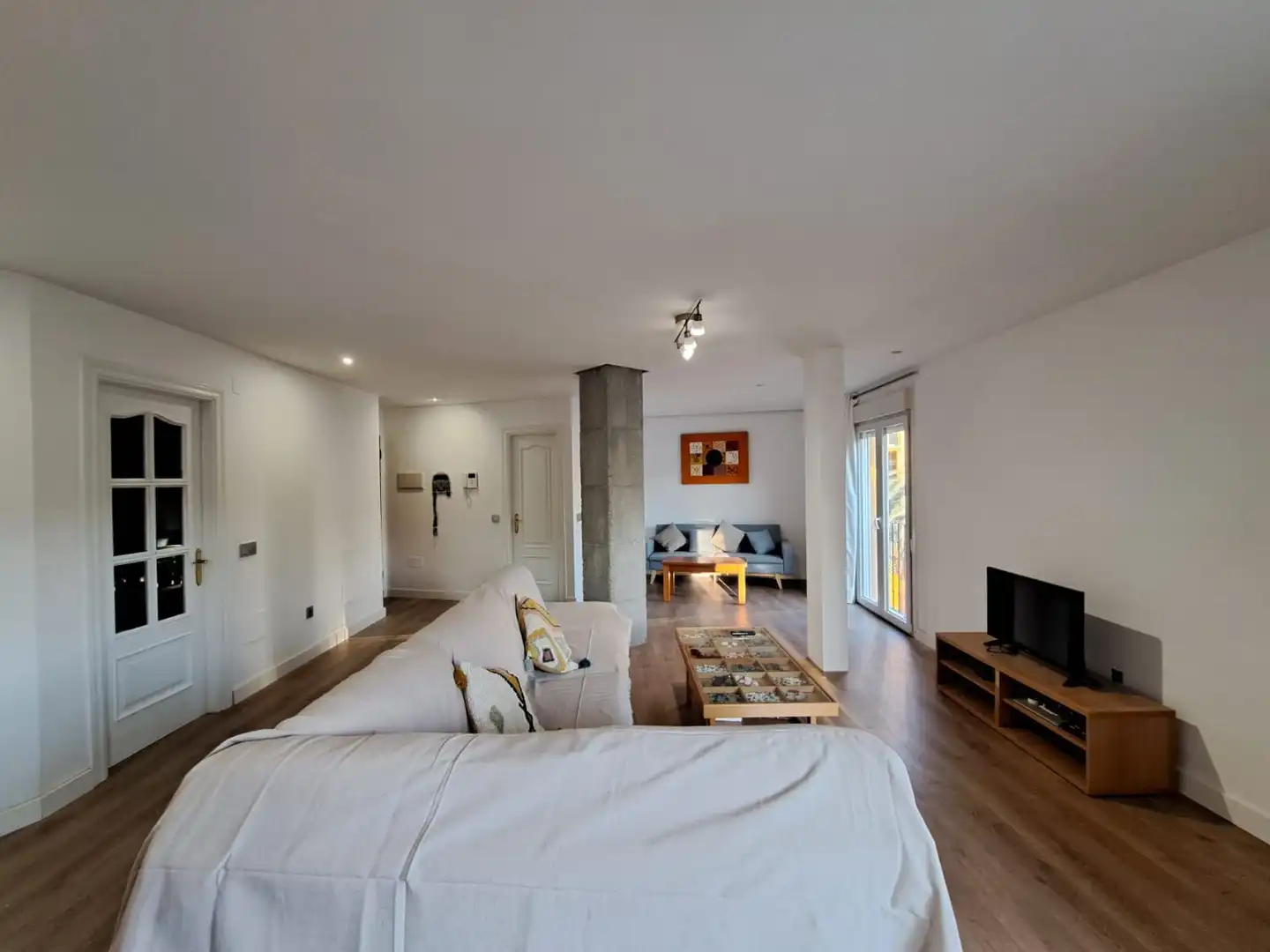 Living room of Flat for rent in Algeciras  with Air Conditioner, Furnished and Pets allowed