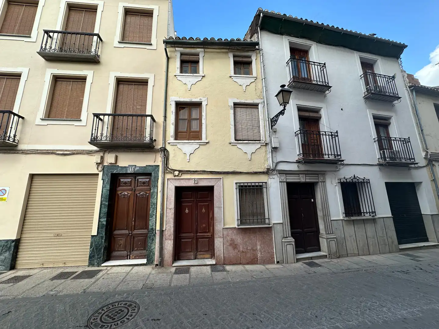 Außenansicht von Gebäude zum Verkauf in Antequera