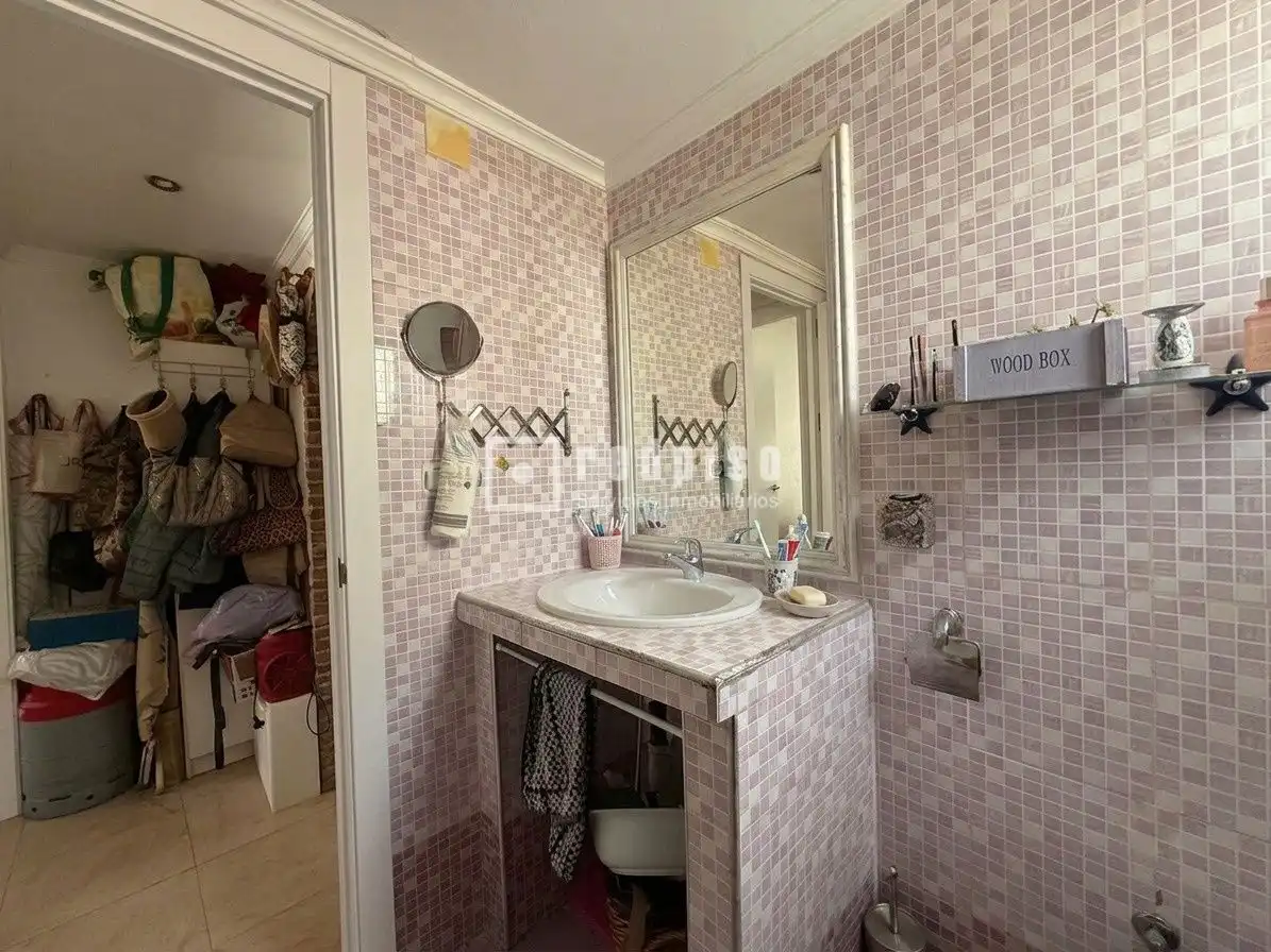 Baño de Piso en venta en Málaga con Aire acondicionado