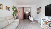 Living room of Flat for sale in  Madrid Capital  with Air Conditioner and Heating