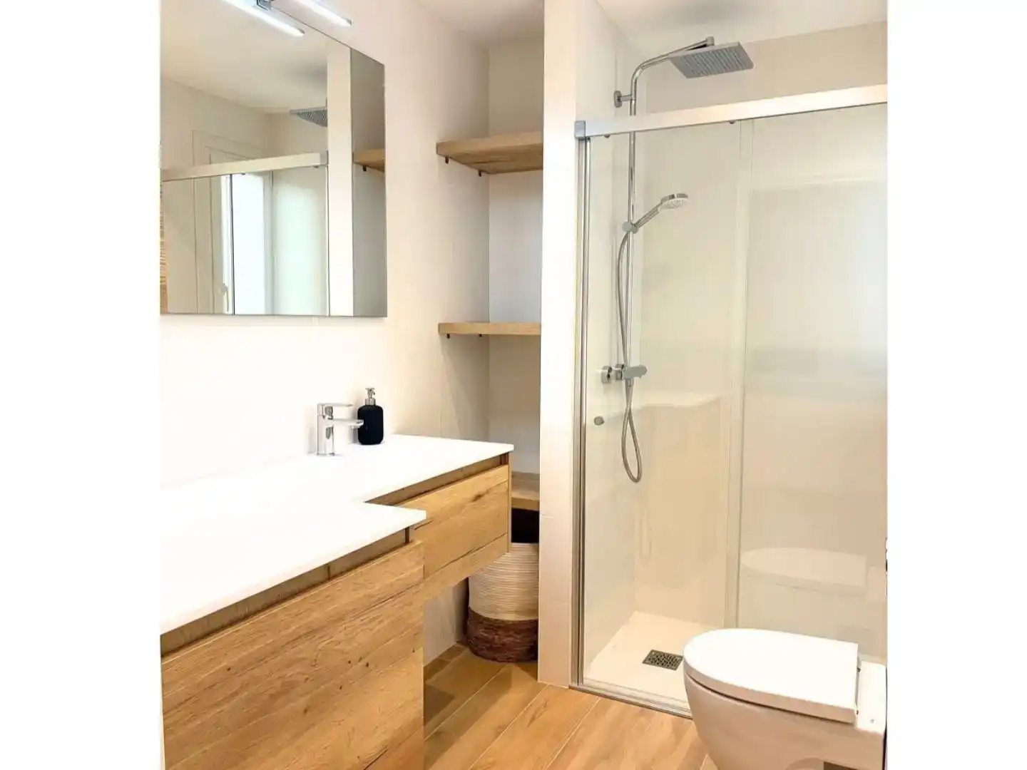 Baño de Piso en venta en Anoeta con Amueblado y Balcón