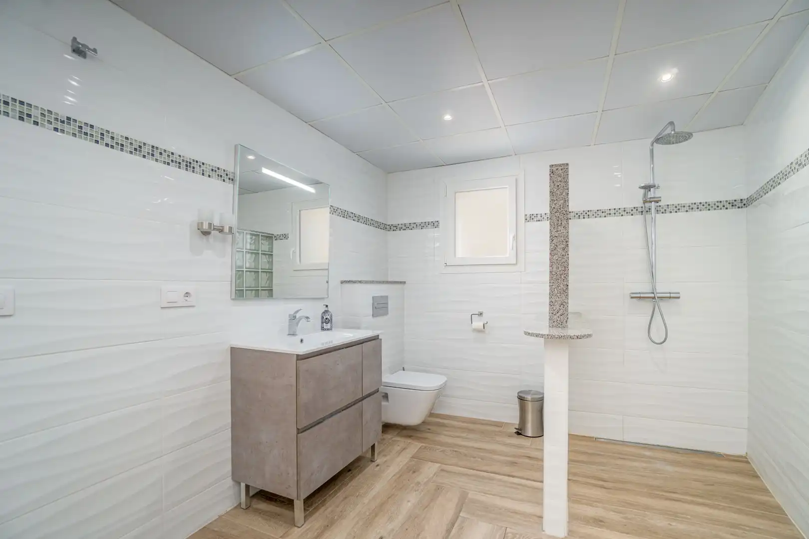 Baño de Casa o chalet en venta en Castelló d'Empúries con Aire acondicionado y Terraza