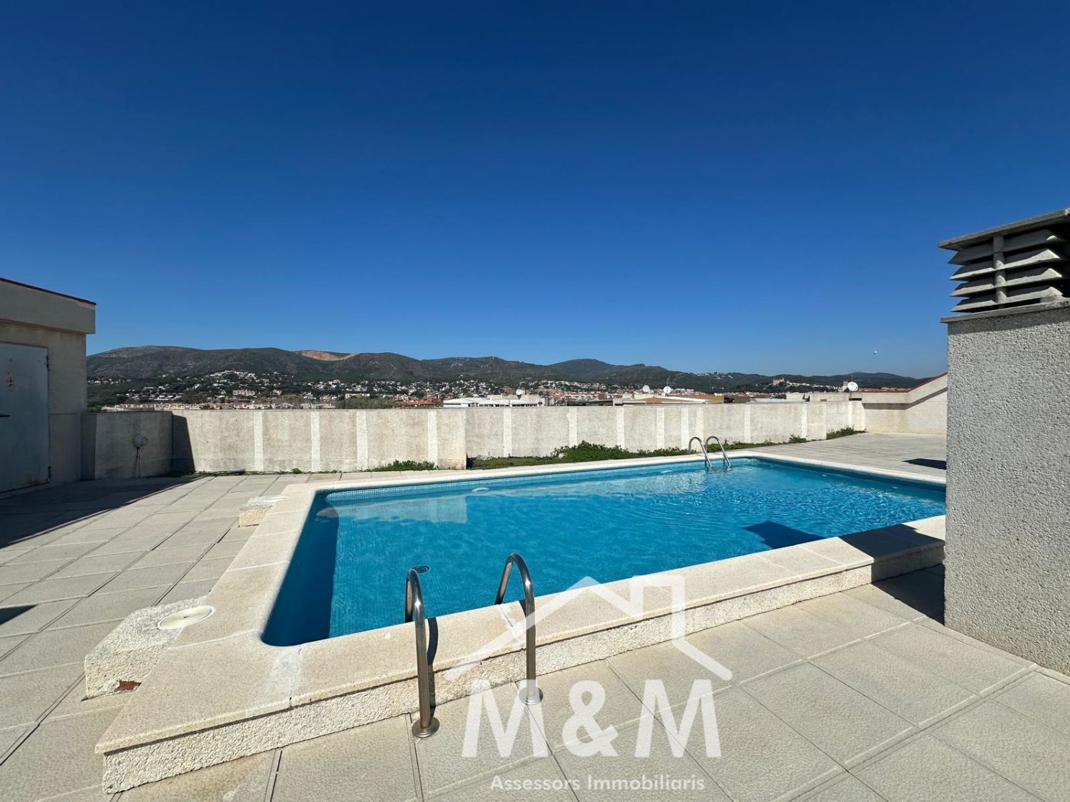 Swimming pool of Flat for sale in Castelldefels  with Balcony and Community pool
