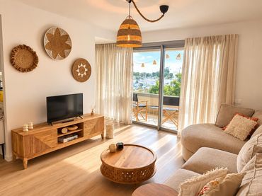 Apartment with balcony for sale in Benalúa - Babel