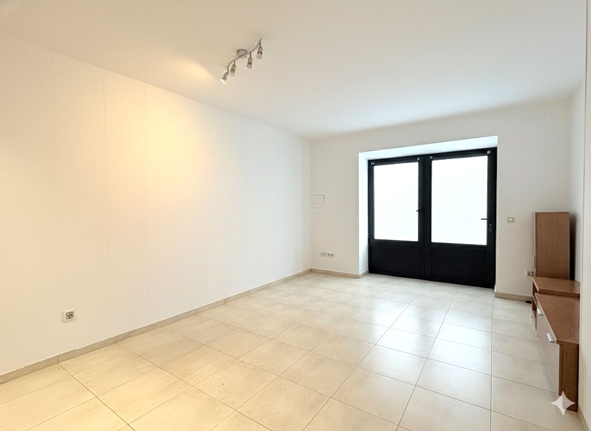 Planta baja for sale in Vilanova i la Geltrú  with Air Conditioner, Heating and Terrace