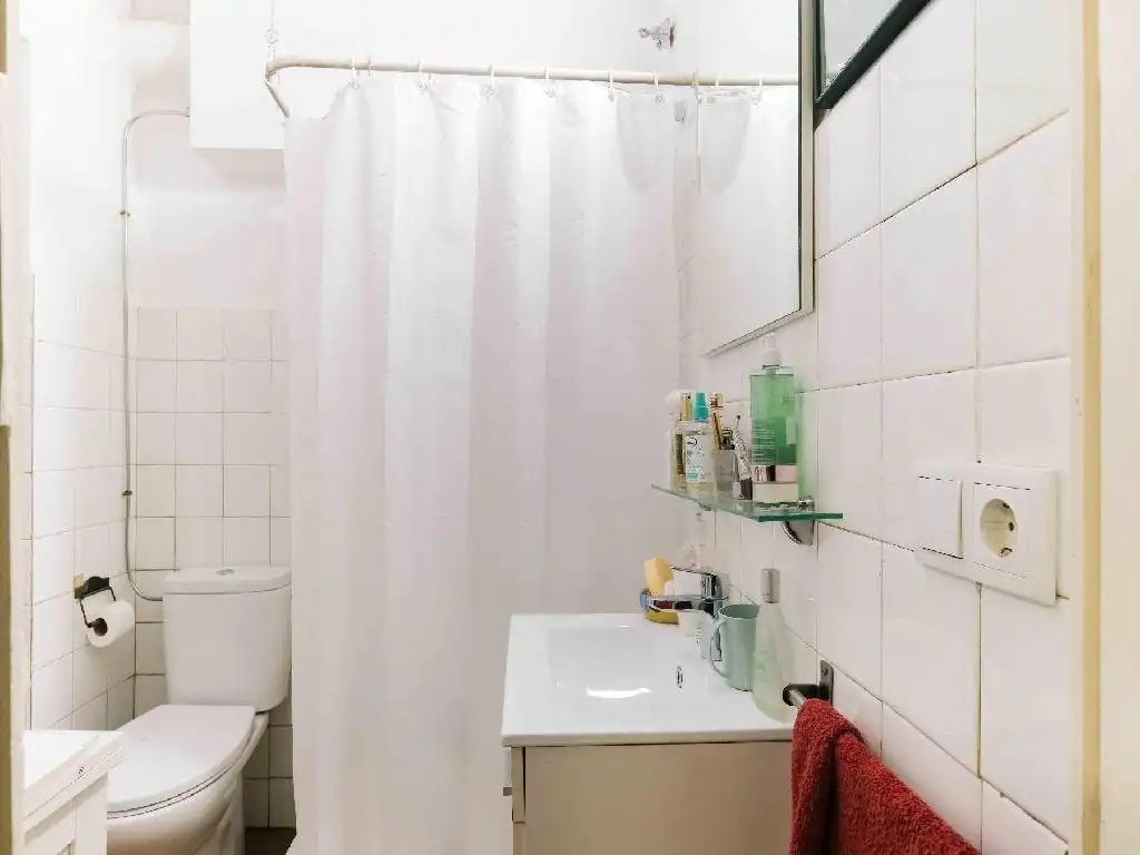 Bathroom of Buildings for sale in Salamanca