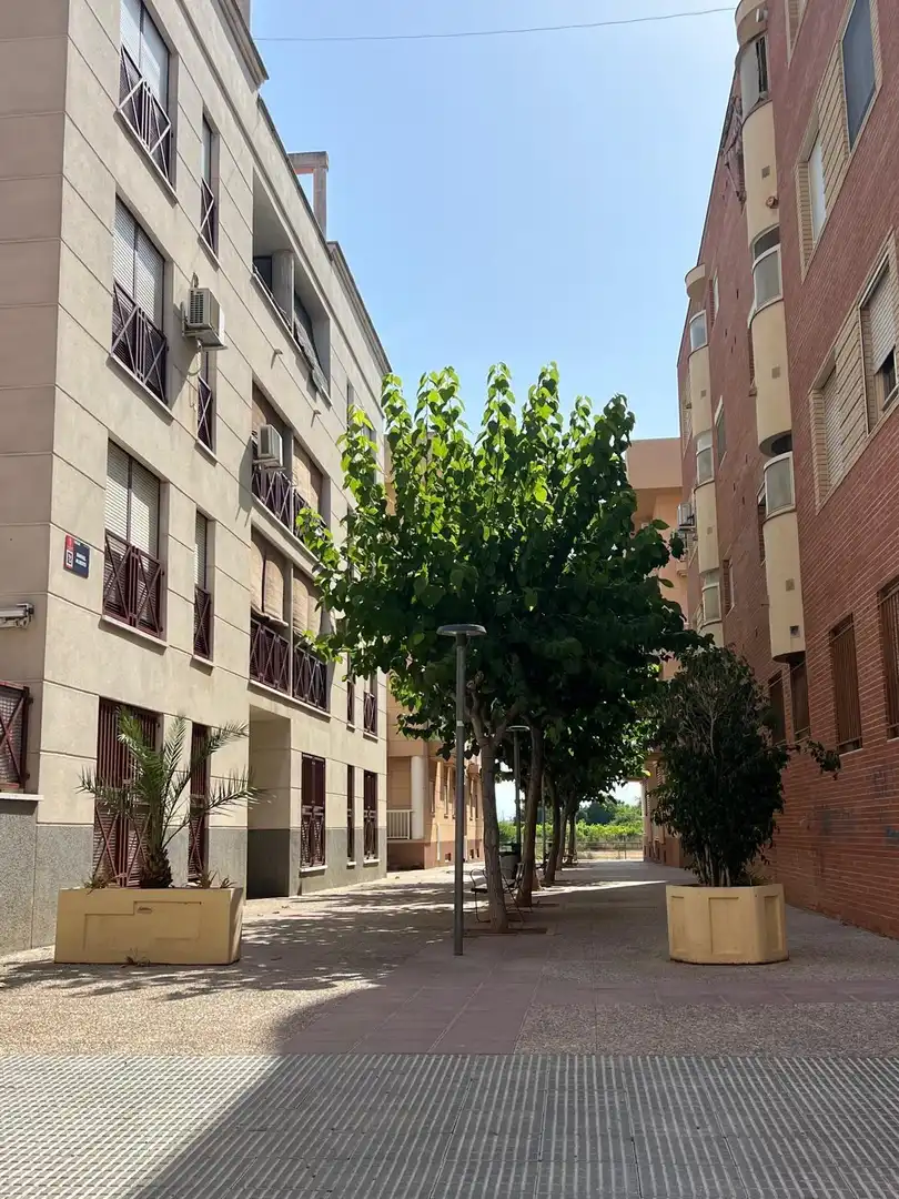Vista exterior de Pis en venda en Murcia amb Aire condicionat, Calefacció i Jardí privat