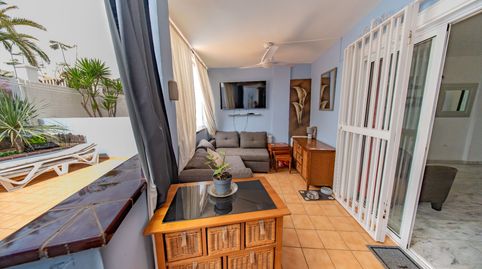 Foto 3 de Apartamento en venta en Avenida San Francisco, Los Cristianos, Arona