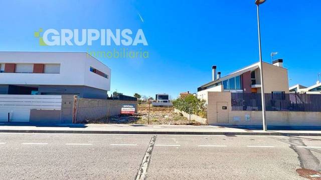 Terreno residencial en Venta en Praga en Piscinas