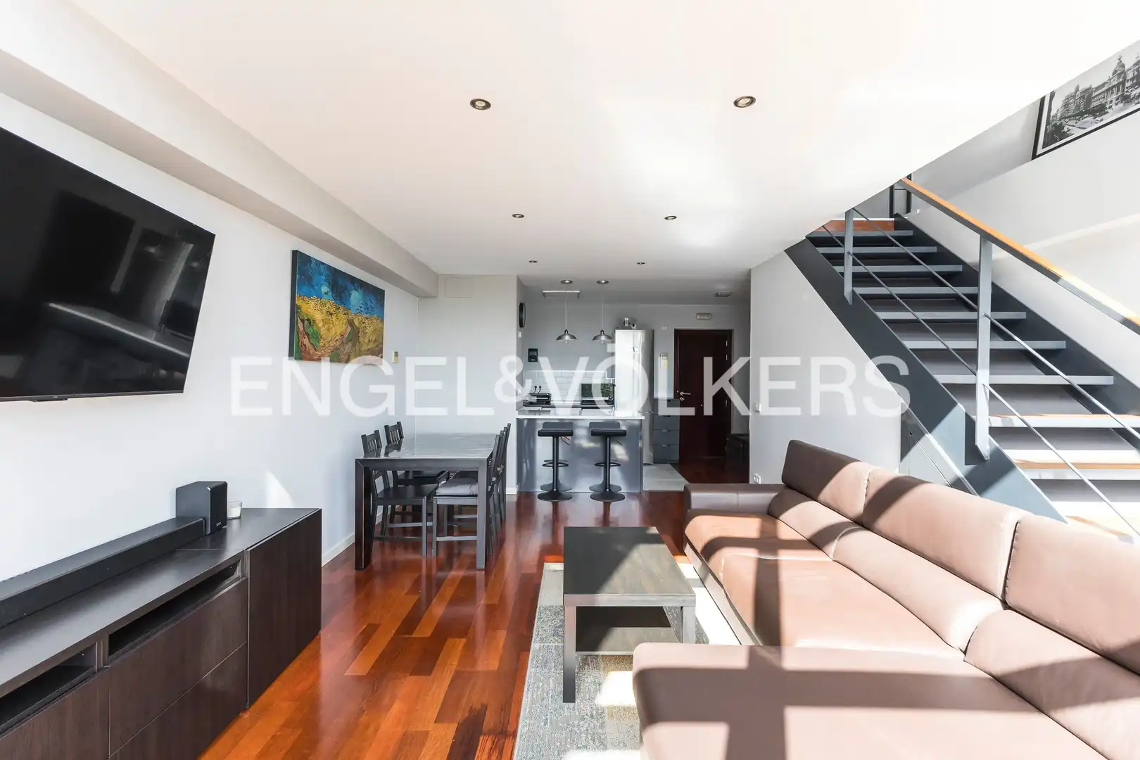 Sala d'estar de Loft de lloguer en San Sebastián de los Reyes amb Aire condicionat, Calefacció i Piscina