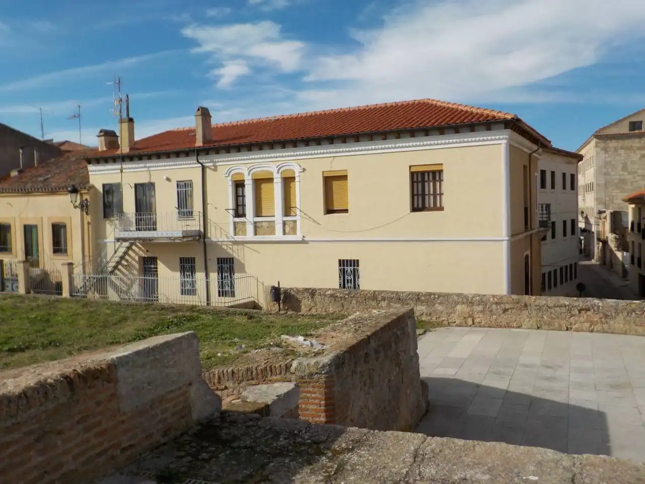Vista exterior de Edificio en venta en Ciudad Rodrigo