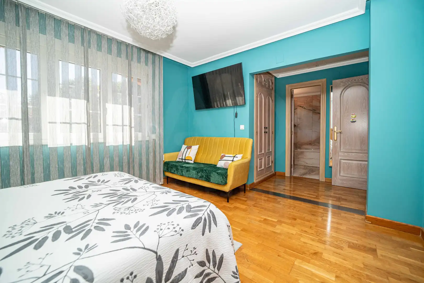 Habitación de Casa o chalet en venta en San Andrés del Rabanedo con Calefacción y Piscina