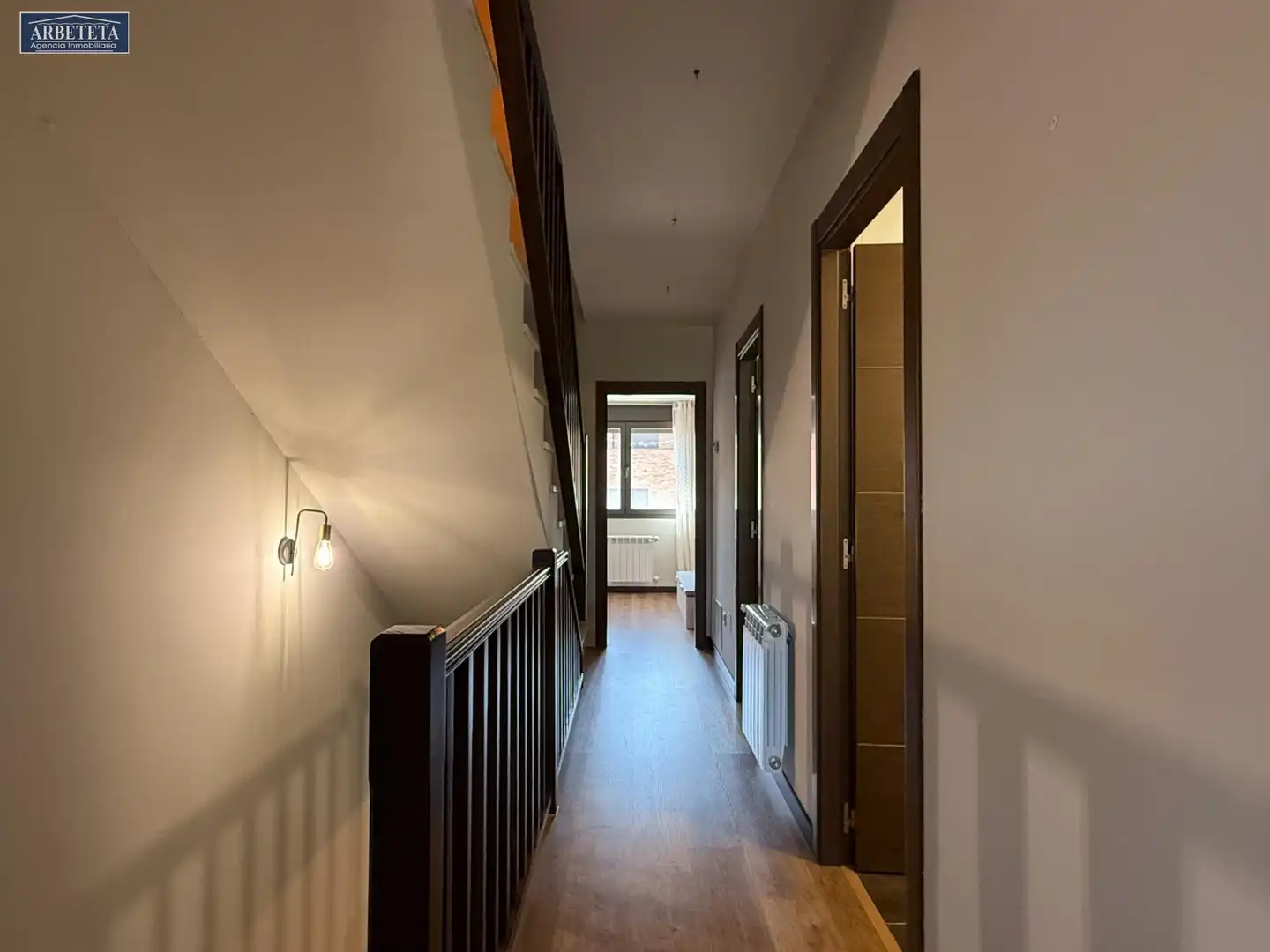 Casa adosada en venta en Urb. Belvalle