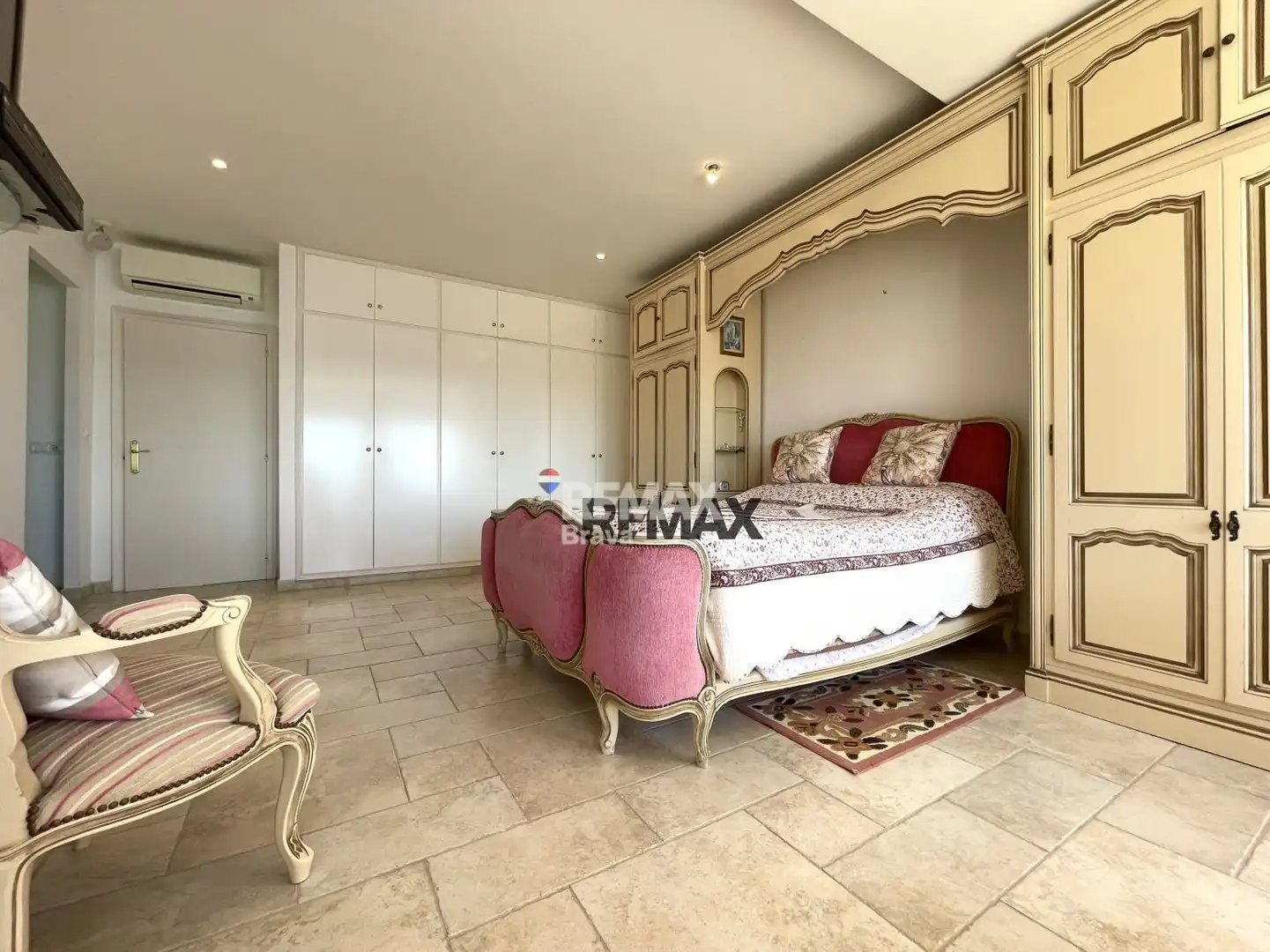 Dormitori de Casa o xalet en venda en Roses amb Aire condicionat, Calefacció i Jardí privat
