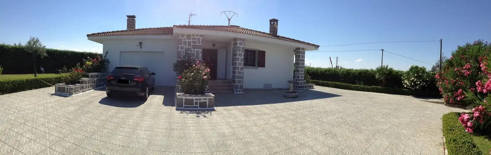 Vista exterior de Casa o chalet en venta en Carbajosa de la Sagrada con Calefacción, Jardín privado y Parquet