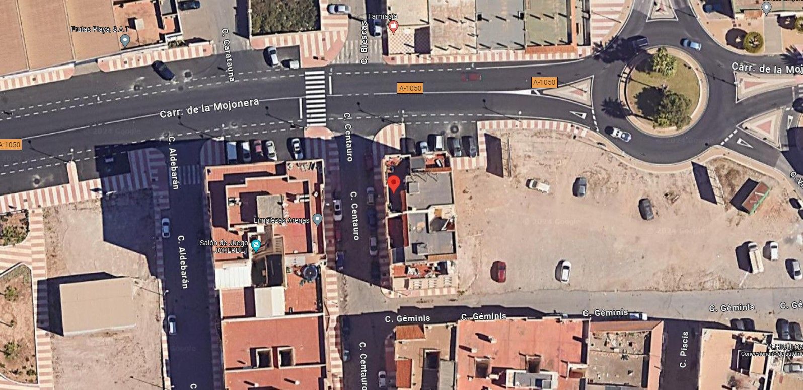 Vista exterior de Pis en venda en  Almería Capital