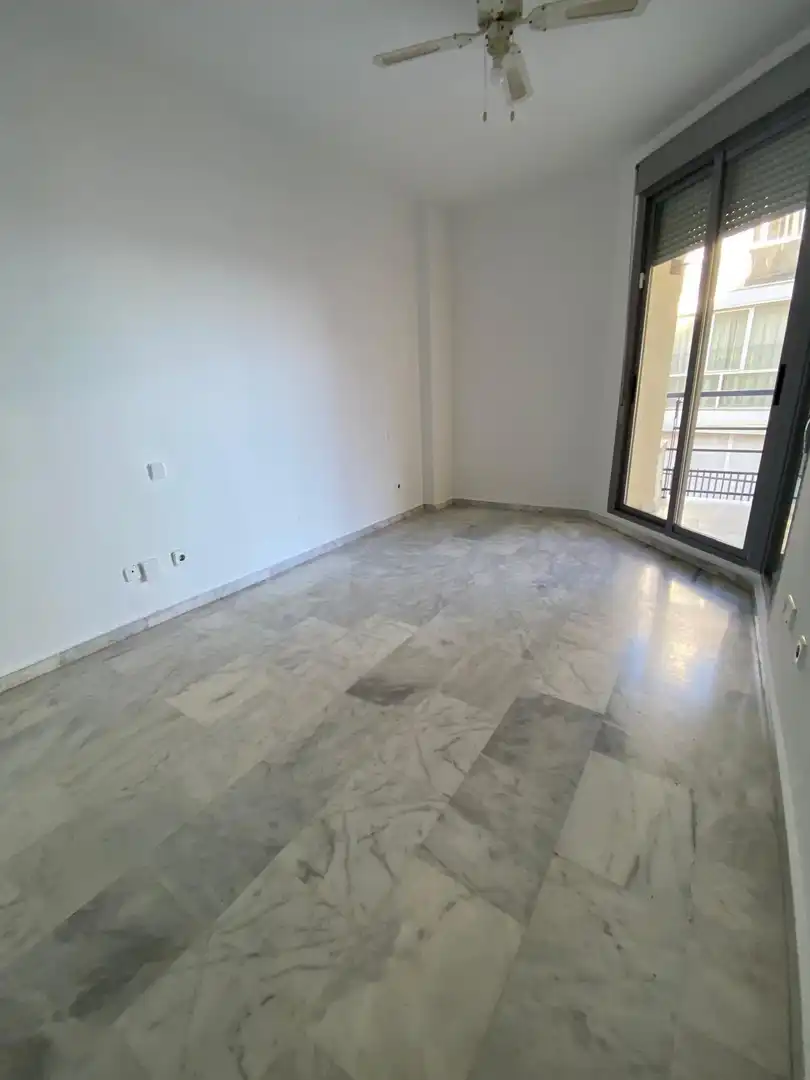 Apartments for sale in Fuengirola  with Air Conditioner, Private garden and Terrace
