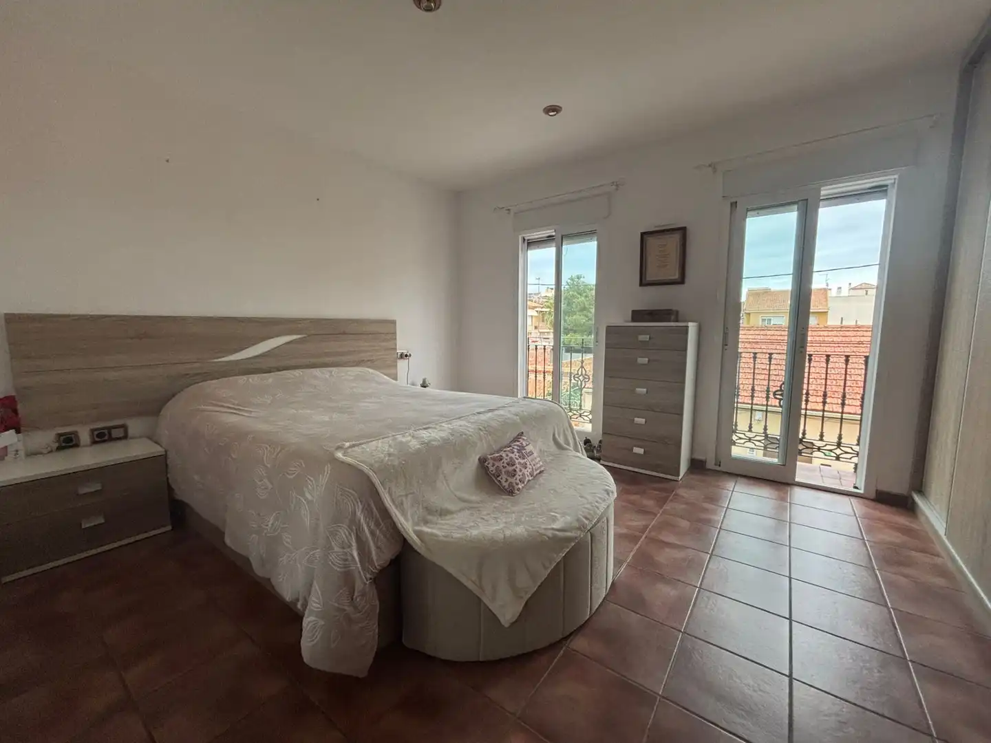 Habitación de Casa adosada en venta en Los Montesinos con Aire acondicionado, Terraza y Amueblado