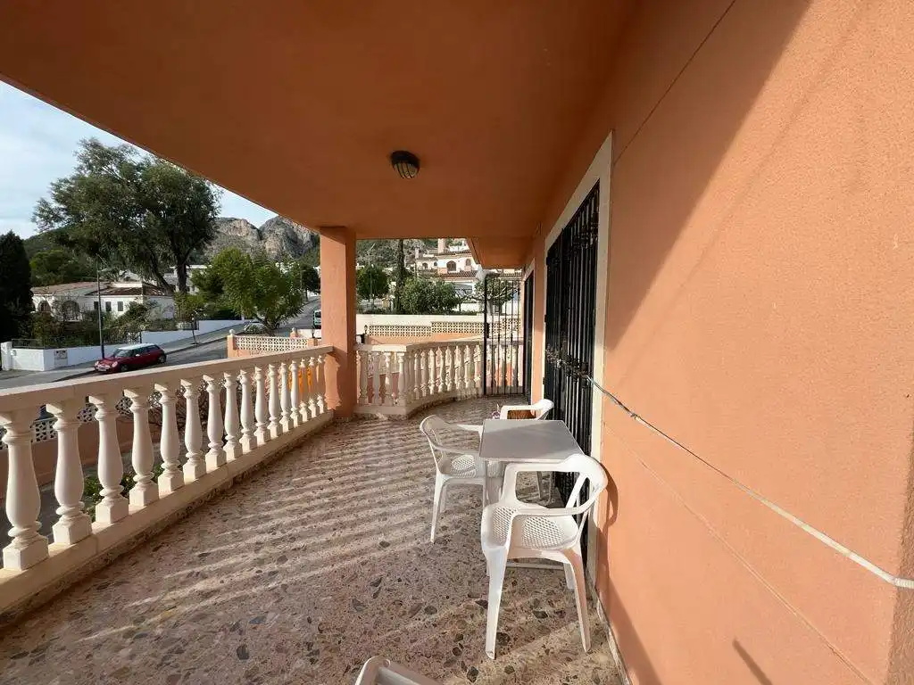Terrassa de Casa o xalet en venda en Polop amb Calefacció, Jardí privat i Terrassa