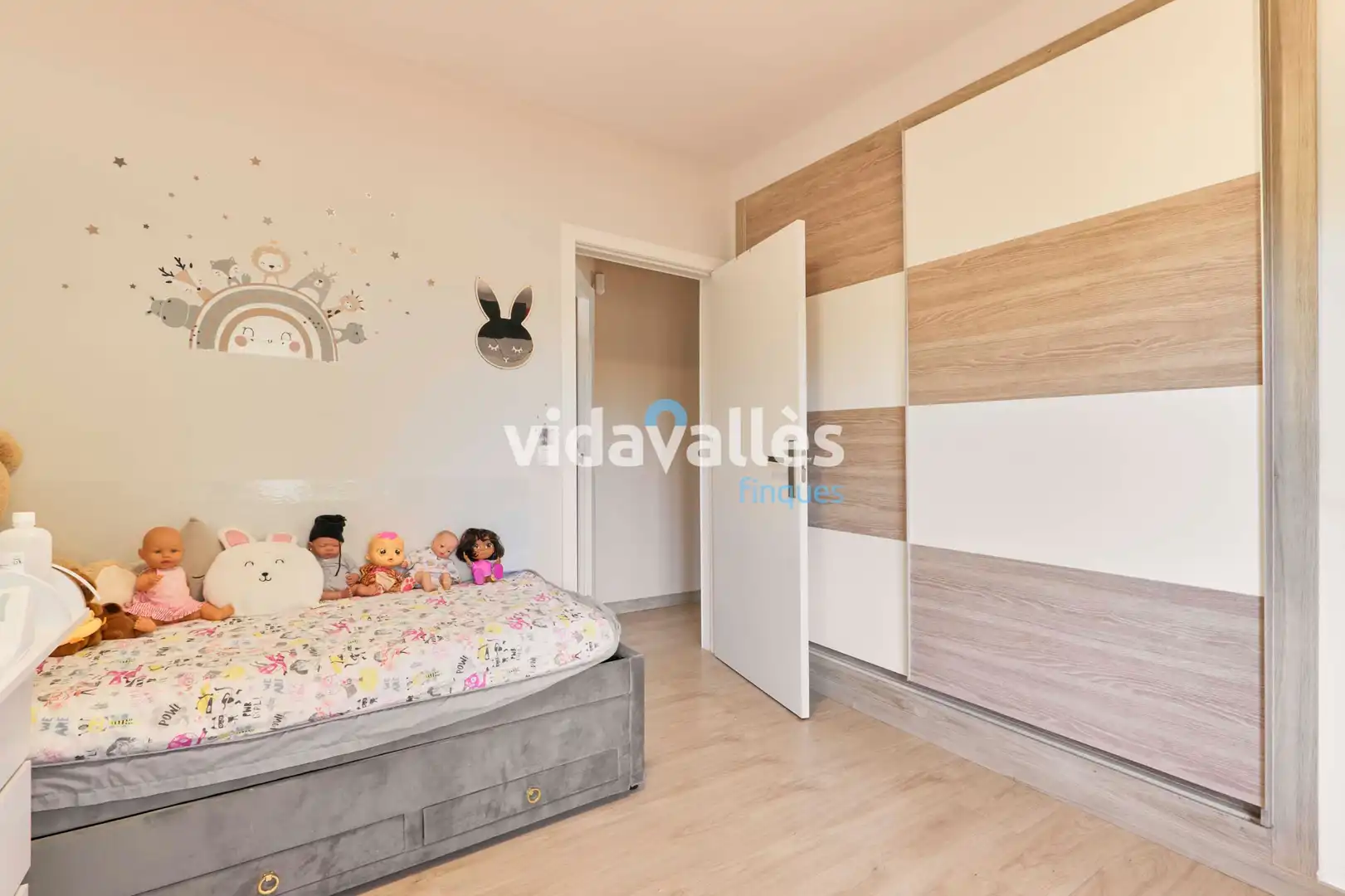 Habitación de Casa o chalet en venta en Llinars del Vallès con Aire acondicionado, Calefacción y Jardín privado