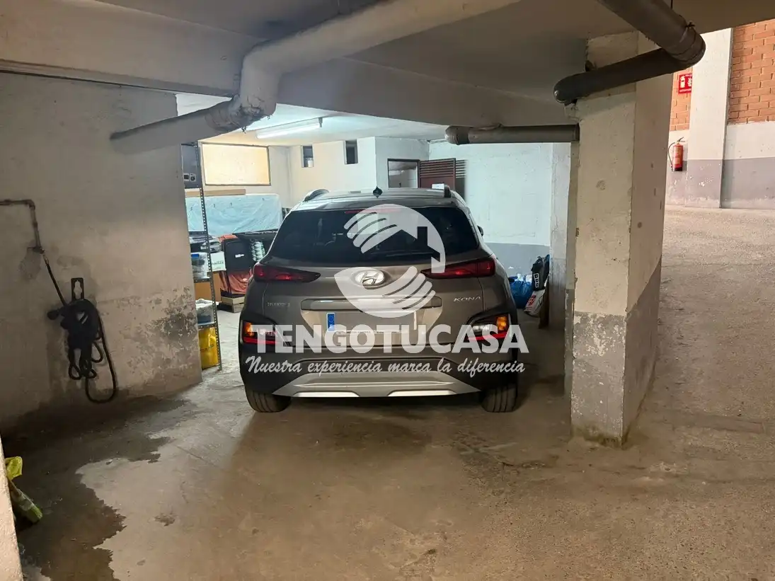 Aparcament de Garatge en venda en Madrid