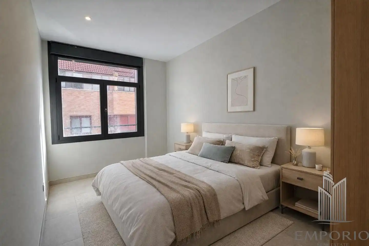 Habitación de Edificio en venta en Madrid