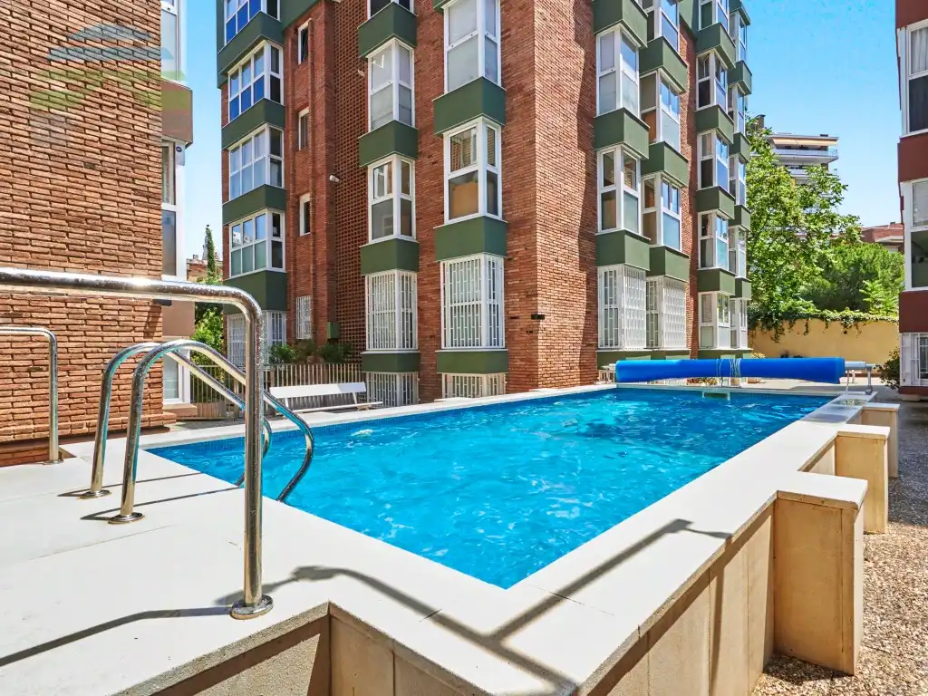Swimming pool of Flat for sale in Barcelona  with Balcony