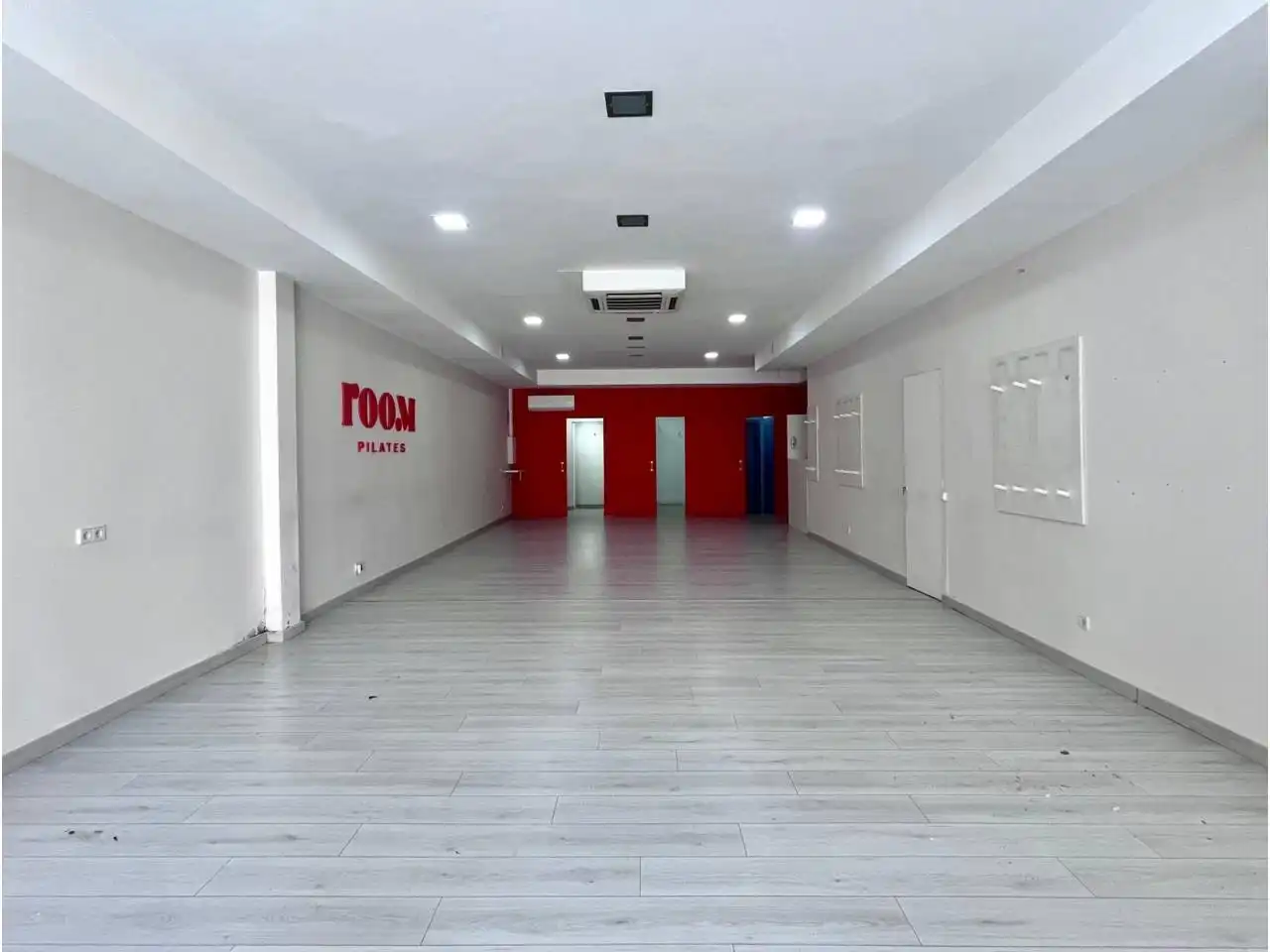Gewerbefläche zur Miete in Calle MESTRE ANTONI TORELLO