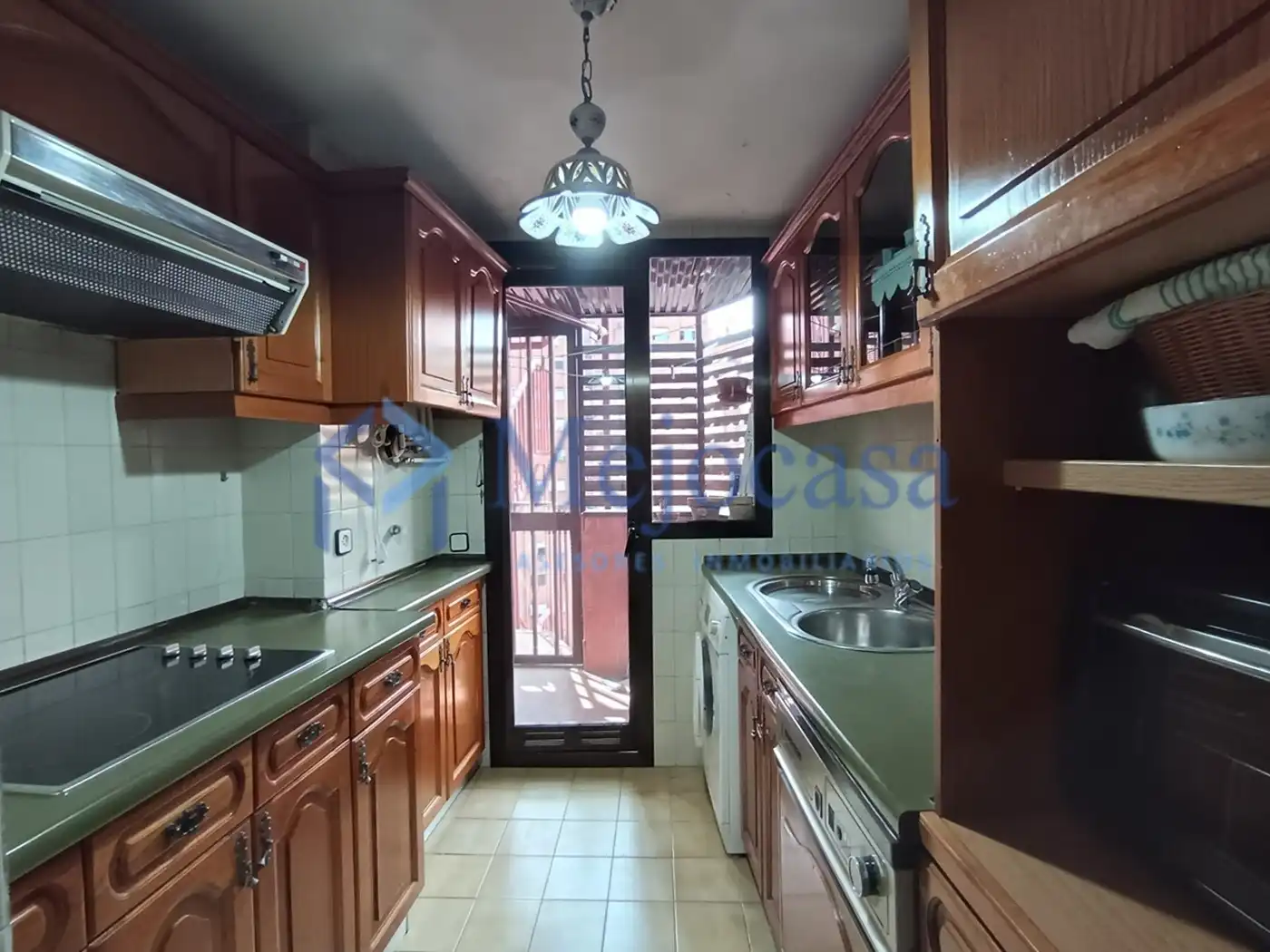 Cocina de Piso en venta en Madrid con Calefacción, Jardín privado y Parquet