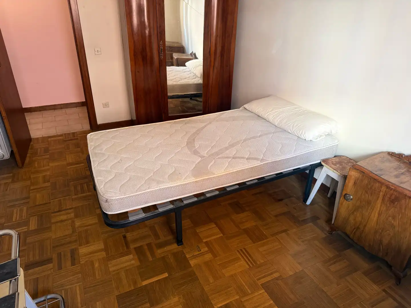 Habitación de Piso en venta en León Capital  con Calefacción, Parquet y Terraza