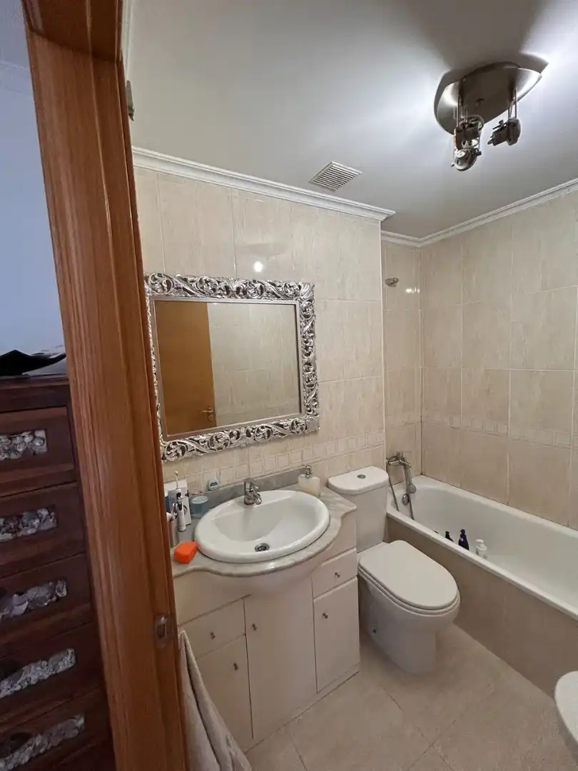 Baño de Dúplex en venta en Culleredo con Calefacción, Parquet y Terraza