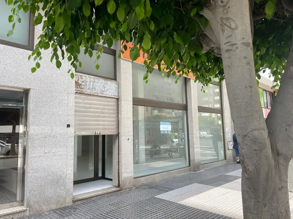 Gewerbefläche zur Miete in Avenida José Mesa y López, imagen 2