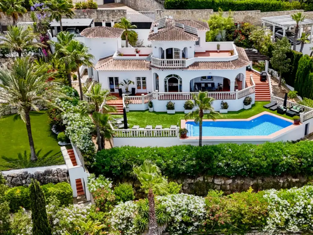 Vista exterior de Casa o chalet de alquiler en Jávea / Xàbia con Aire acondicionado, Jardín privado y Piscina