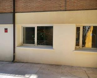 Vista exterior de Local en venda en  Madrid Capital