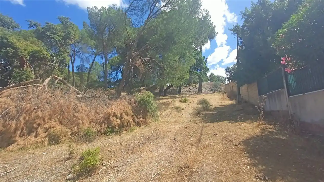 Residencial en venda a Cm Campamento, Cerro Muriano