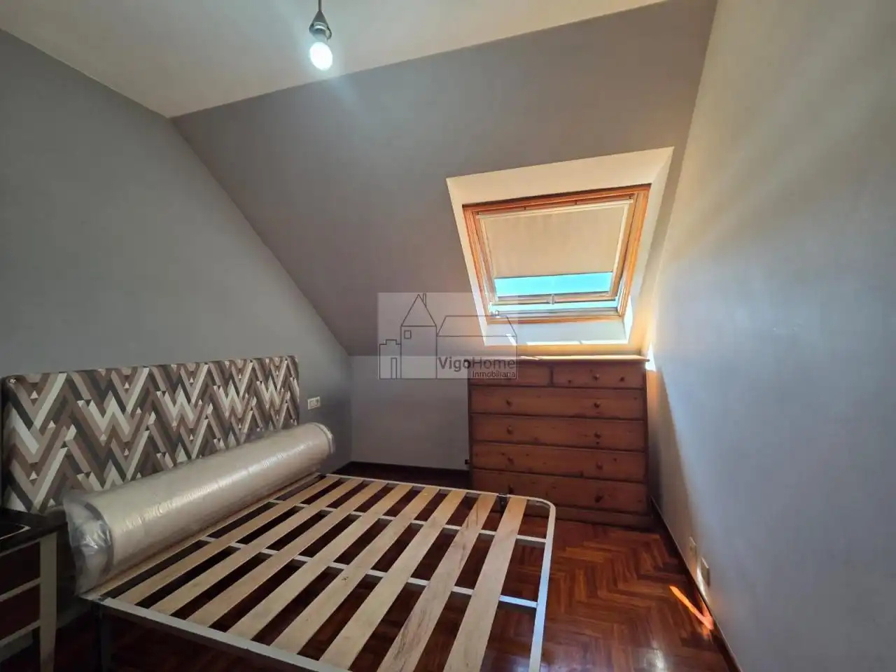 Bedroom of Attic for rent in Vigo   with Heating, Parquet flooring and Terrace